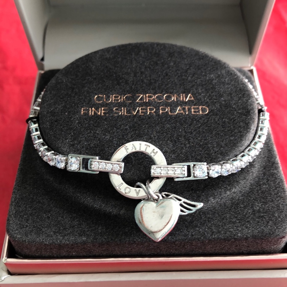 Silver plated bracelet with cubic zirconias